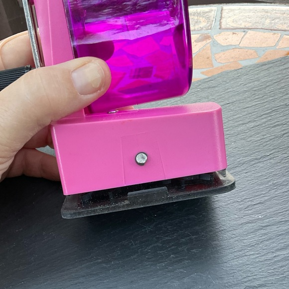 Pink X-Acto top selling portable Lightweight Manuel Pencil Sharpener - Picture 12 of 15